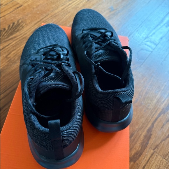 Nike Flex Experience RN 10 4E - Picture 3 of 4